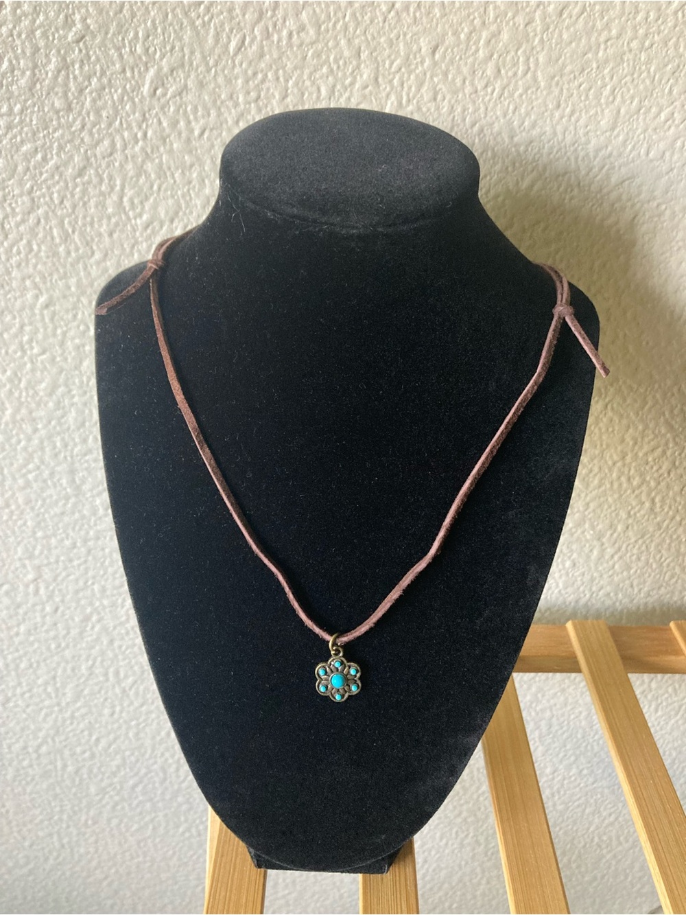 Turquoise Toned Flower Pendant Necklace on Brown Suede Cord